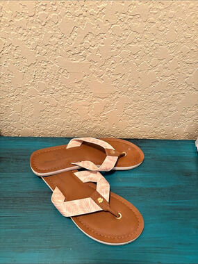 Tommy Bahama Pale Pink Hibiscus Sandals